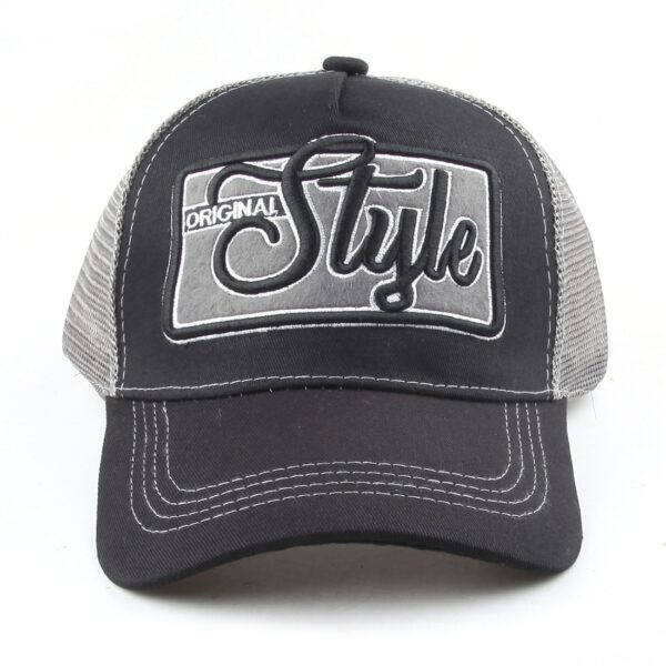 Style Black & White Trucker Hat